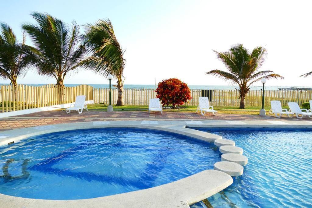 Ecusuites Playas Suite 3 Preference Balcon & Jacuzzi Vista Al Mar Exterior foto